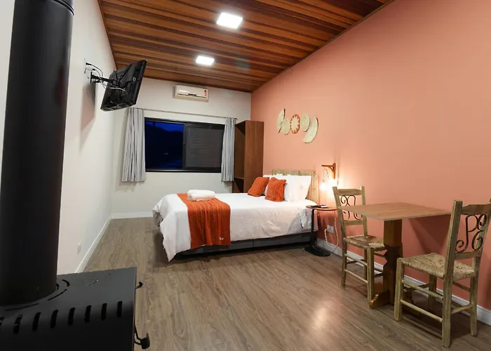Villa Mantiqueira SFX - Suítes